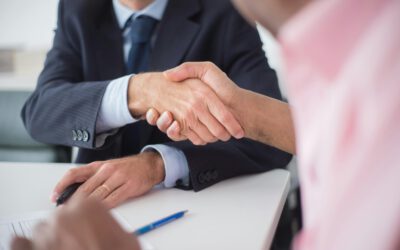 Das erste Gehalt realistisch und souverän verhandeln